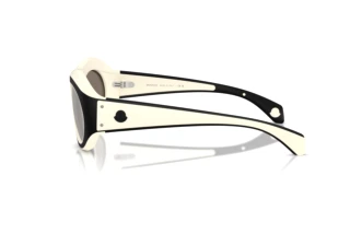 Vista laterale Moncler RAMILLON (ME8015U - 50026G)